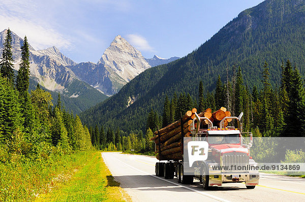 Lastkraftwagen  Bundesstraße  Eigentum  vorwärts  tragen  Kanada