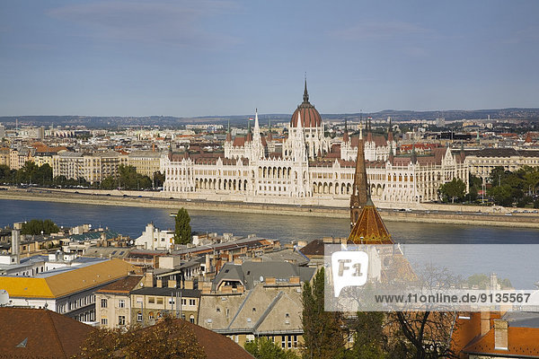 Budapest  Hauptstadt  Gebäude  Fluss  Parlamentsgebäude  Donau  Ungarn