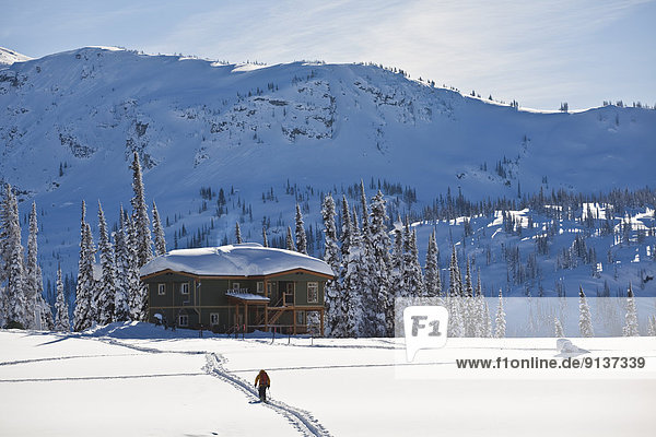 Berg Mann Lodge Landhaus Skisport unbewohnte entlegene Gegend
