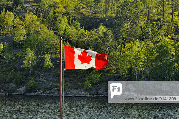 Wasserrand  See  Fahne  vorwärts  kanadisch