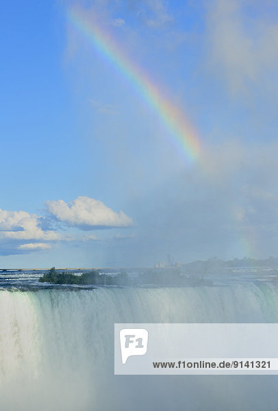 Nachmittag  Niagarafälle  Regenbogen