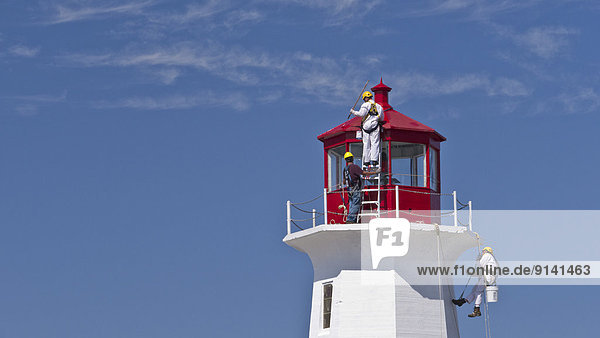 arbeiten  Leuchtturm  Wartung  warten  zeigen  Peggys Cove  Nova Scotia  Kanada  Nova Scotia  Neuschottland