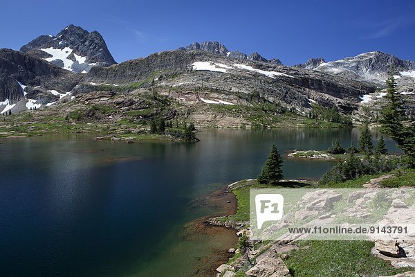 Lower Limestone Lake  Height of the Rockies Provincial Park  British Columbia  Canada