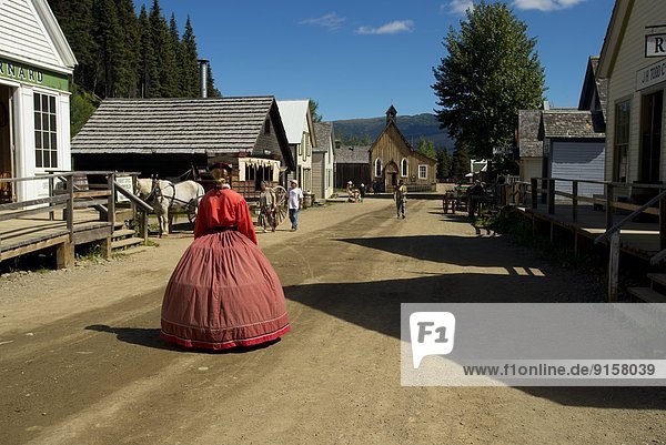 Period re-enactment. Street theare actors in the historic gold rush townsite of Barkerville. Cariboo Region  British Columbia. Canada