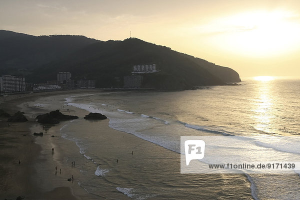 Spanien  Bilbao  Strand  Sonnenuntergang