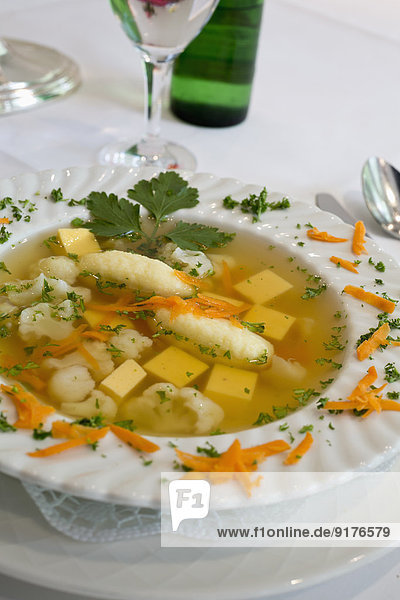Traditionelle westfälische Suppe im Restaurant