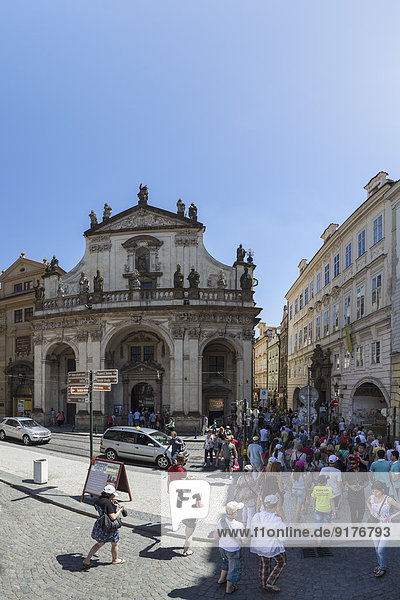 Tschechische Republik  Prag  Kreuzritterplatz mit Erlöserkirche