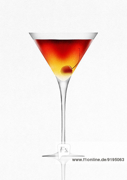Martini-Glas mit einer Kirsche