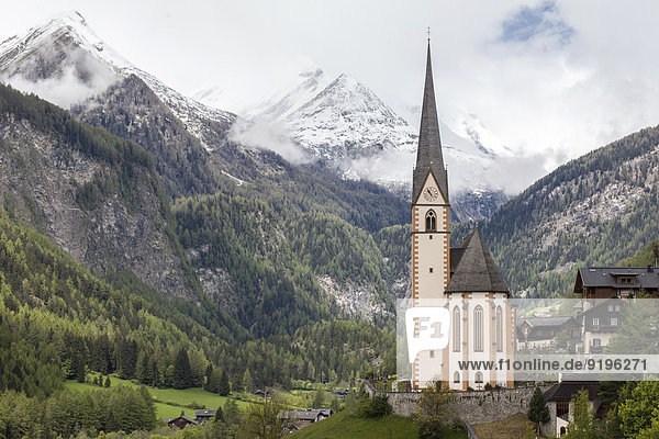 Pfarrkirche Heiligenblut,  Großglockner,  Heiligenblut,  Kärnten,  Österreich