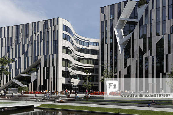 Gebäudekomplex Kö-Bogen  Architekt Daniel Libeskind  Düsseldorf  Nordrhein-Westfalen  Deutschland