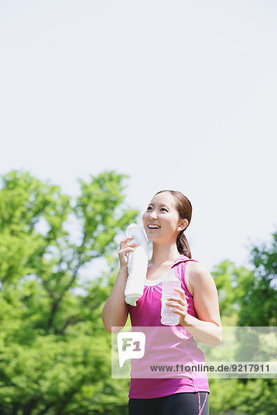 Wasser Training jung Mädchen Flasche japanisch