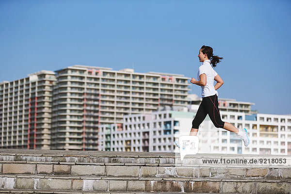 joggen jung Mädchen japanisch
