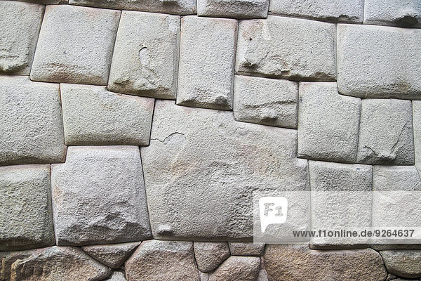 Südamerika  Peru  Cusco  Steinmauer des Palastes  Hatun Rumiyoq