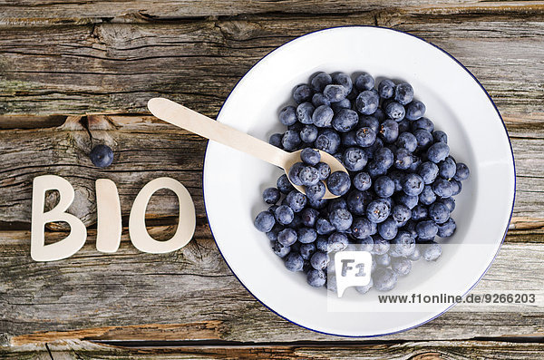 Organic blueberries in a bowl