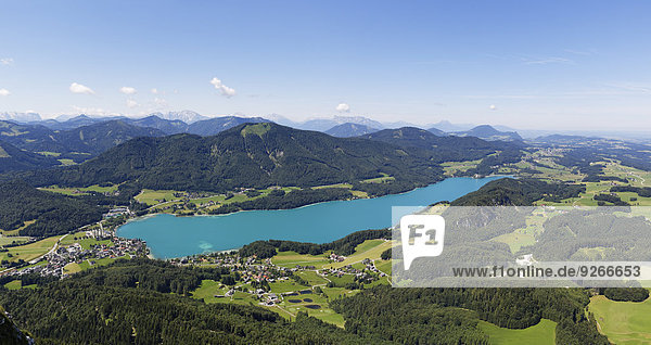 Österreich  Salzburger Land  Salzkammergut  Fuschl am See  Blick auf Fuschlsee und Filbing  Panorama