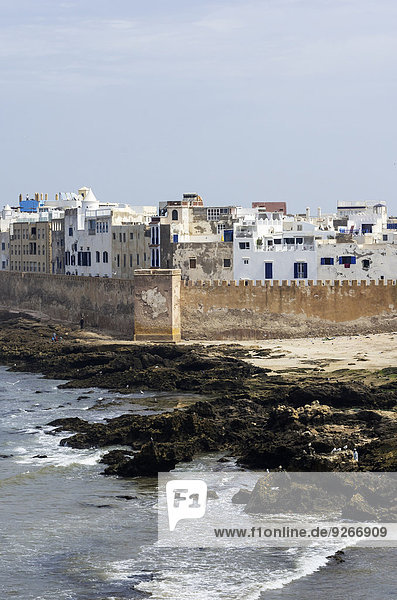 Marokko  Essaouira  Kasbah  Stadtlandschaft mit Ozean