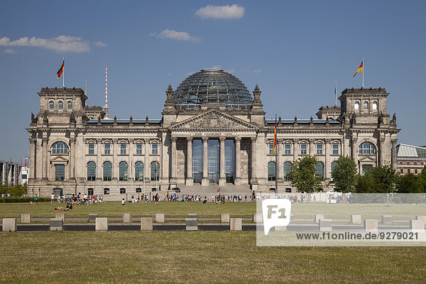 Reichstag  German Parliament  Government Quarter  Berlin  Germany