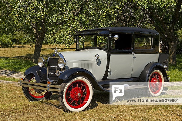 Oldtimer Ford Modell A Tudor  Baujahr 1928