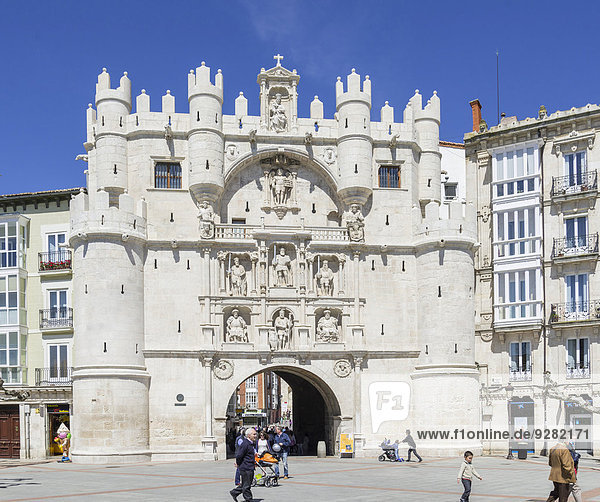 Arco de Santa Maria triumphal arch   Burgos  Castile and León  Spain