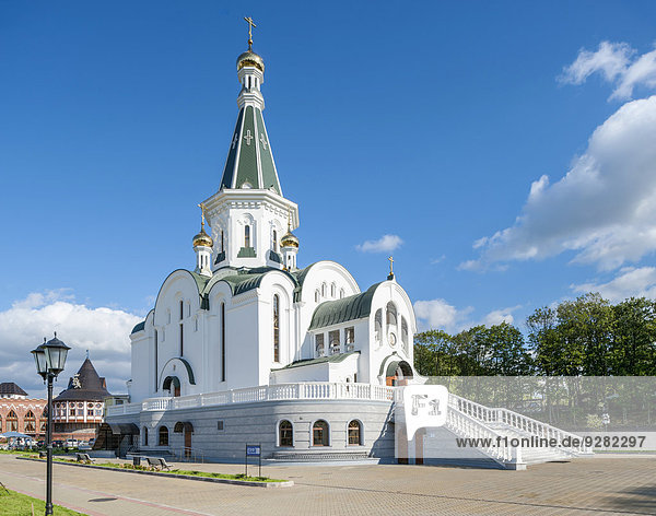 Alexander-Newski-Kirche  2013 eingeweiht  russisch-orthodox  Leningrader Rajon  Kaliningrad  Oblast Kaliningrad  Russland