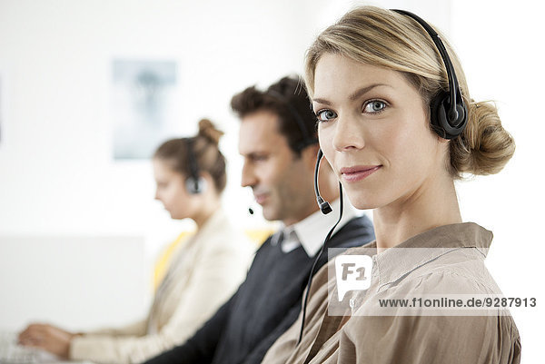 Kundendienstmitarbeiter im Call Center