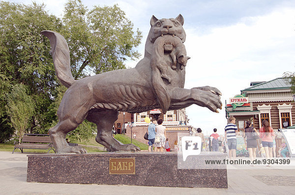 Babr or Siberian tiger bronze monument  symbol of the city  Irkutsk  Siberia  Russia