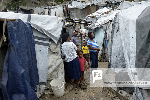 People in Camp Icare  a camp for earthquake refugees  Fort National  Port-au-Prince  Haiti