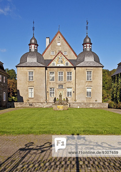 Schloss Neuenhof  Lüdenscheid  Sauerland  Nordrhein-Westfalen  Deutschland