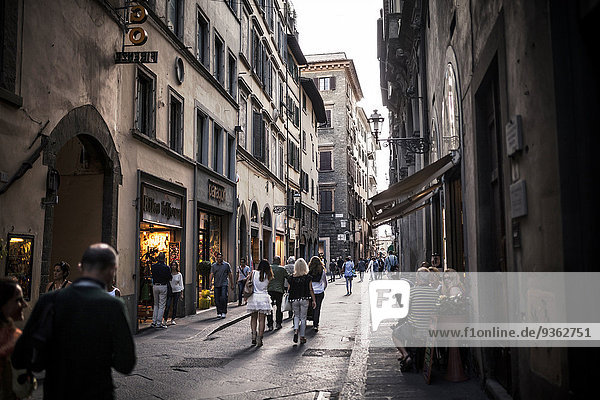 Italien  Toskana  Florenz  Straßenszene