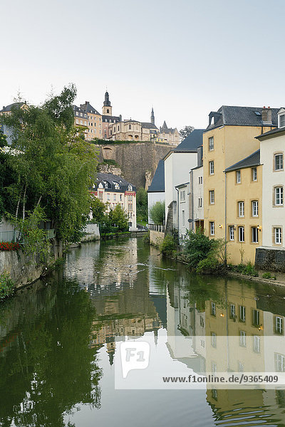 Luxemburg  Luxemburg-Stadt  Alzette im Stadtteil Grund