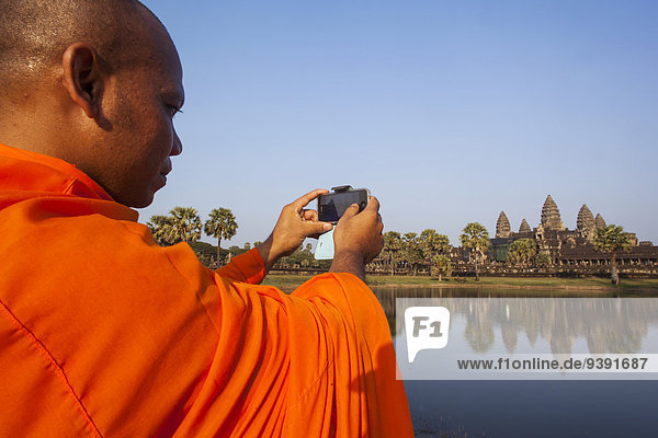 Asia  Cambodia  Siem Reap  Angkor  Temple  Khmer  Architecture  Monk  Monks  Religion  Buddhism  Buddhist  Photographer  Photography  UNESCO  World Heritage  Site