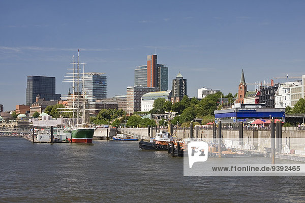 Außenaufnahme Wasser Hafen europäisch Stadt Boot Architektur Hamburg - Deutschland Deutschland