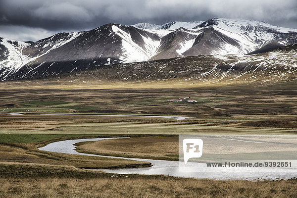 Landschaftlich schön, landschaftlich reizvoll, Europa, Berg, Landschaft, Schnee, Bauernhof, Hof, Höfe, Island