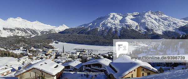 Europa Stadt Großstadt Dorf Kanton Graubünden Engadin Schweiz
