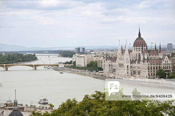 Budapest Hauptstadt Gebäude Fluss Parlamentsgebäude Ansicht Donau Ungarn