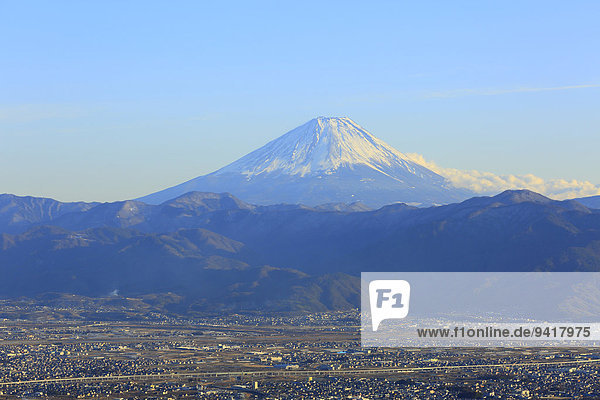 View of Mount Fuji  Yamanashi Prefecture  Japan