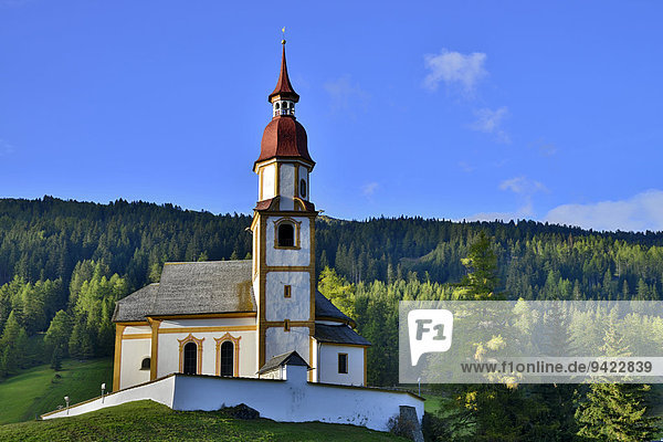 Barocke Pfarrkirche Hl. Nikolaus  Obernberg am Brenner  Tirol  Österreich