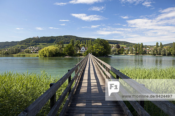 Fußgängerbrücke zur Insel Werd bei Stein am Rhein am Bodensee  Schweiz  Europa  ÖffentlicherGrund