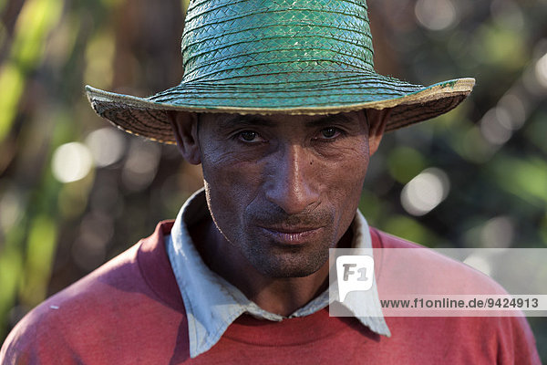 Arbeiter auf einem Zuckerrohrfeld, Portrait, bei Cienfuegos, Kuba