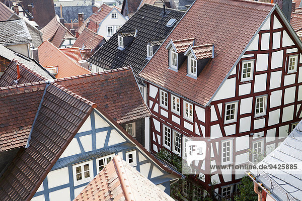 Fachwerkhäuser und Dächer in der Altstadt  Marburg  Hessen  Deutschland  Europa