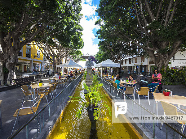 Restaurants und Cafes  Plaza de La Alameda  Santa Cruz de la Palma  La Palma  Kanarische Inseln  Spanien