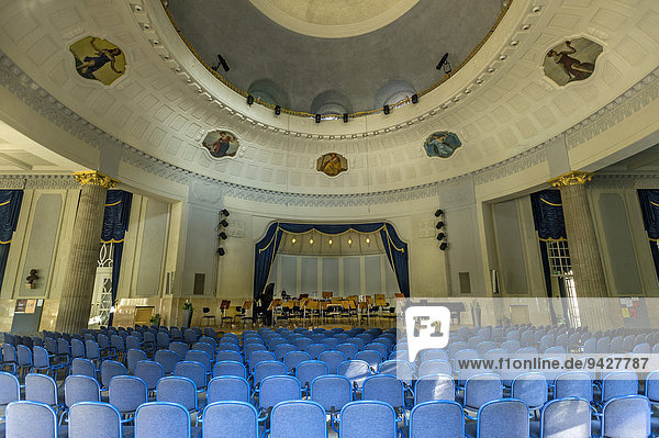 Konzertsaal der Konzertrotunde im Kurpark,  Bad Reichenhall,  Oberbayern,  Bayern,  Deutschland