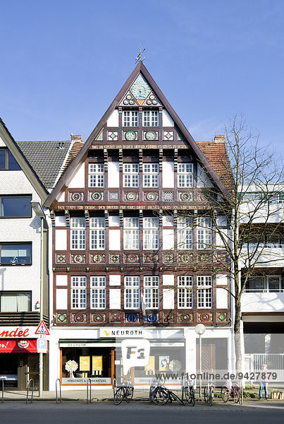 Fachwerkhaus Dielingerstraße 43 mit reichhaltigem Fassadenschmuck  Altstadt  Osnabrück  Niedersachsen  Deutschland