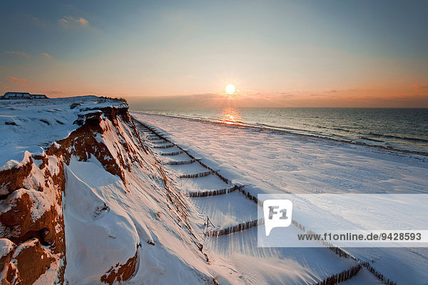 'Das ''Rote Kliff'' im Winter mit Schnee auf der Insel Sylt  Schleswig-Holstein  Deutschland  Europa'