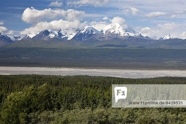 Alaska Range mit Mount Hayes in Alaska  USA