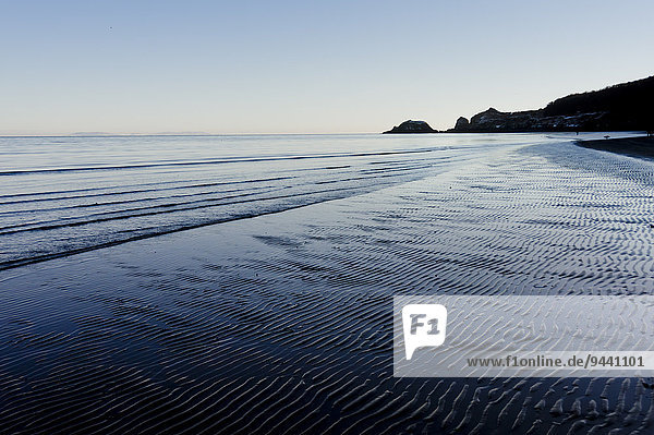 Saundersfoot beach in winter  Pembrokeshire  Wales  UK