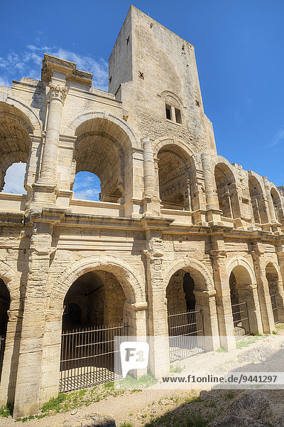 Römisches Amphitheater  Arles  Bouches-du-Rhone  Provence - Alpes-Cote d Azur  Frankreich  Europa