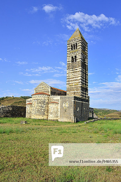 Abteikirche Santissima Trinità di Saccargia des zerstörten Kamaldulenser-Klosters,  bei Codrongianos,  Provinz Sassari,  Sardinien,  Italien,  Europa