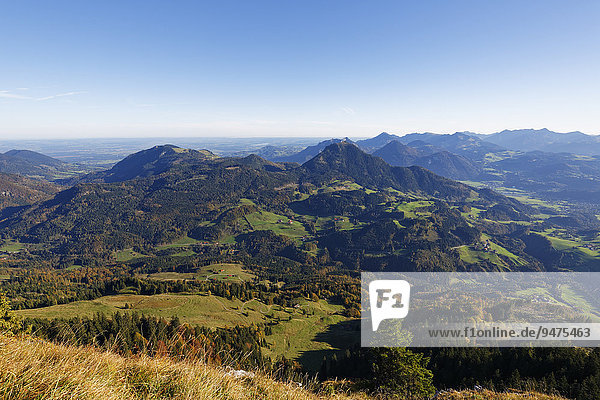 Ausblick vom Brünnstein nach Nordosten,  in der Mitte der Wildbarren,  Mangfallgebirge,  Oberbayern,  Bayern,  Deutschland,  Europa