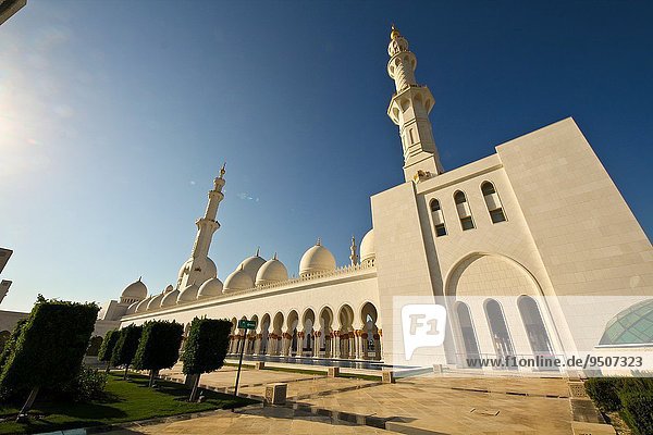 Abu Dhabi Hauptstadt Fotografie daten Verbindung Moschee neu